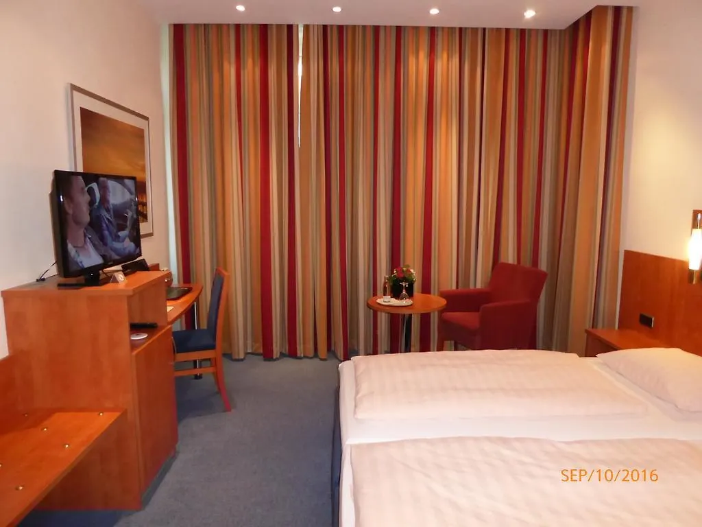Astoria Hotel Ratingen 3*,
